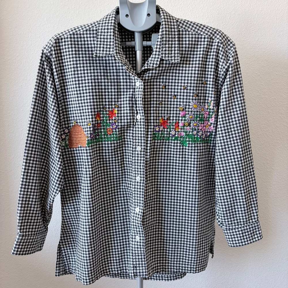 Casey Coleman Gingham Embroidered Bee Floral Spring Button Up Shirt Black‎ S/M